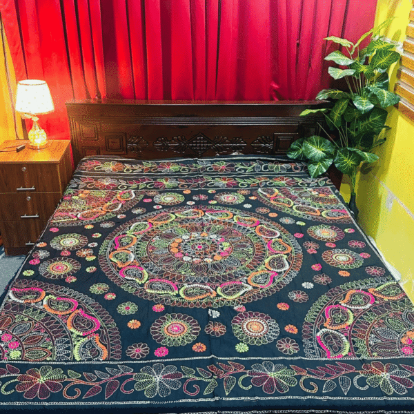 ব্ল্যাক কালার জামালপুরী নকশি কাঁথা