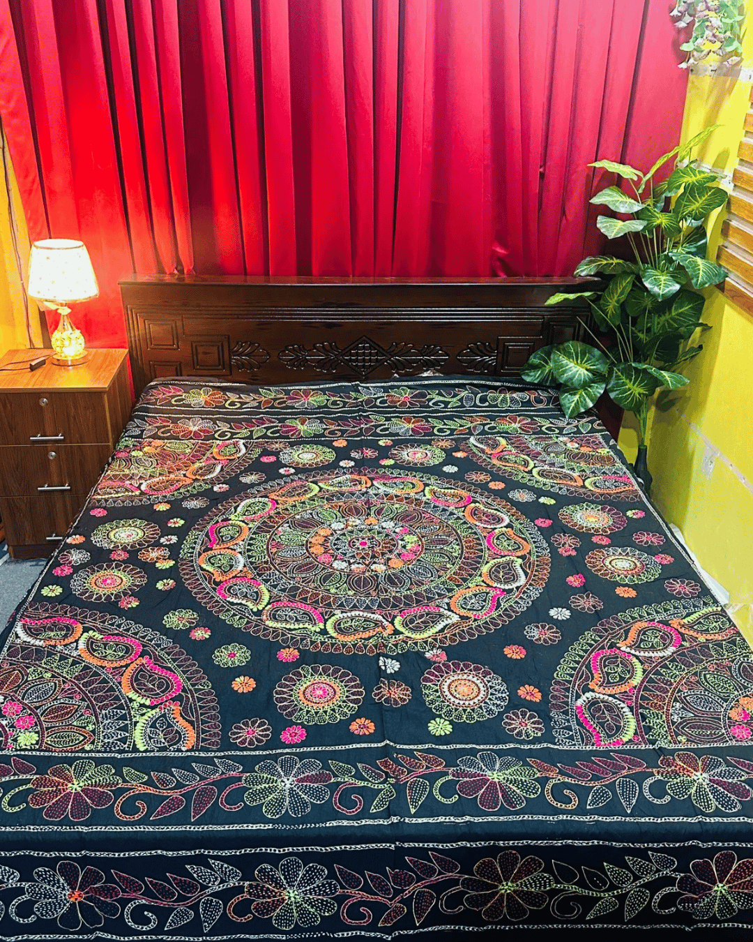 jamalpuri-6 ব্ল্যাক কালার জামালপুরী নকশি কাঁথা - Image 1