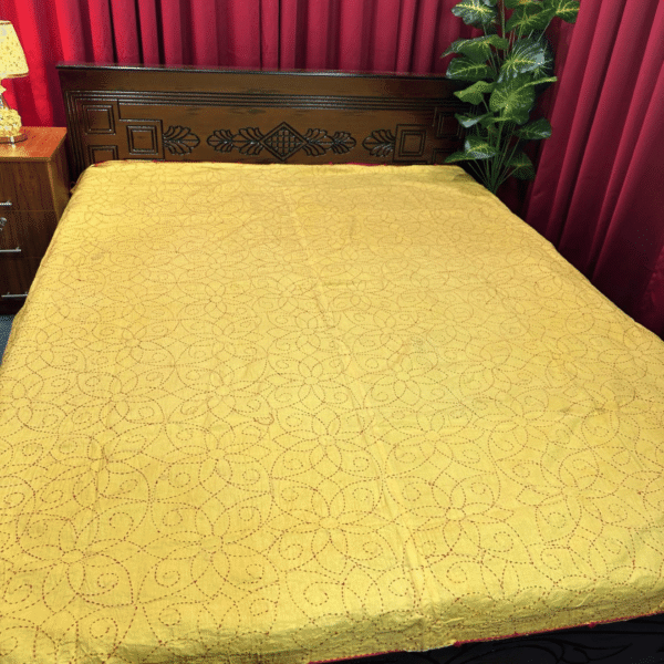 অফ হোয়াইট কালার সুজনি নকশি কাঁথা