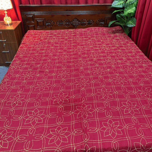 মেরুন কালার সুজনি নকশি কাঁথা