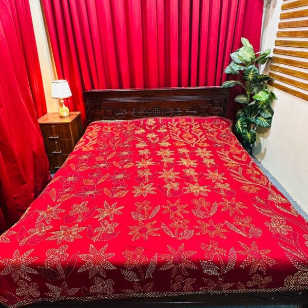 মেরুন কালার যশোরের সুন্দরী নকশিকাঁথা