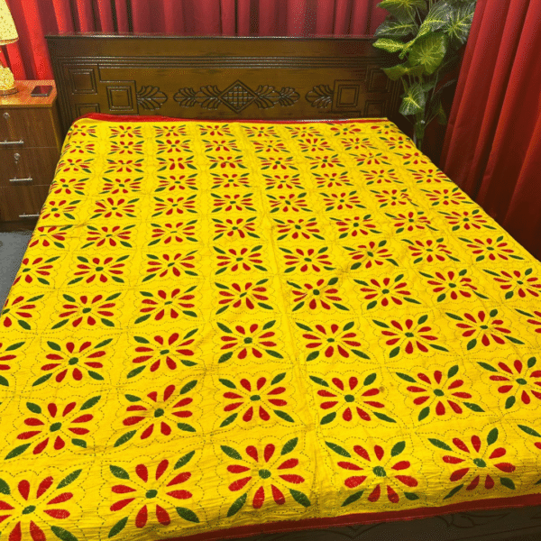 ইয়েলো কালার নয়নমণি নকশি কাঁথা