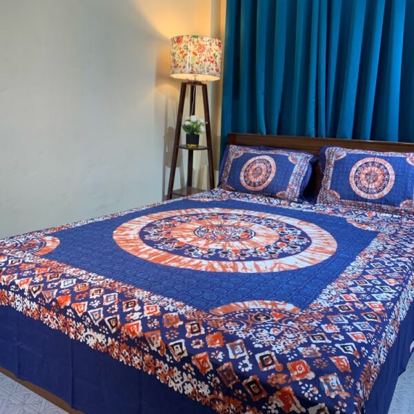 Luxury Panel Bedsheet king size(8feet×7.5feet) with 2 pillows cover
