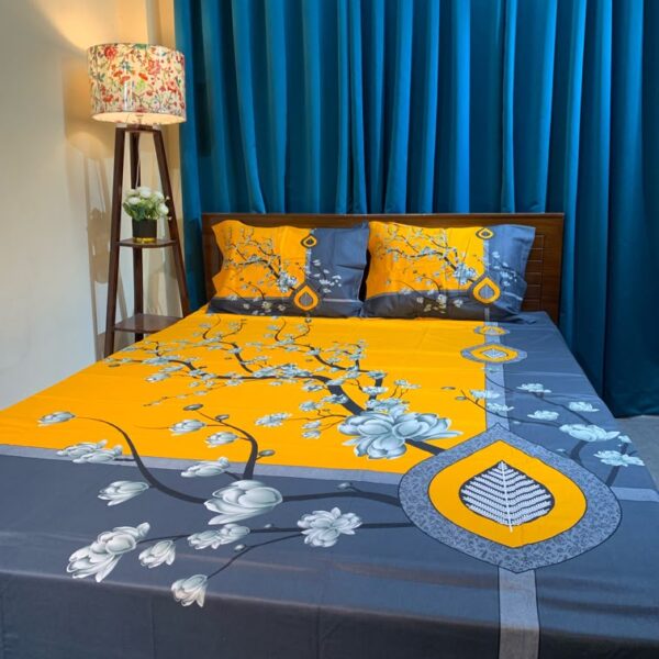 Luxury Panel Bedsheet king size(8feet×7.5feet) with 2 pillows cover